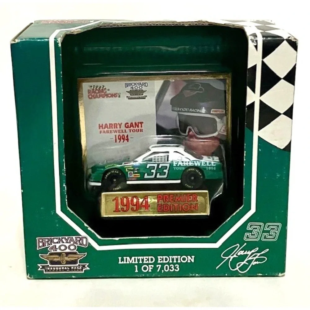 Harry Gant 1994 Limited Edition #33 Farewell Tour 1:64 Die‎ Cast Car Signed